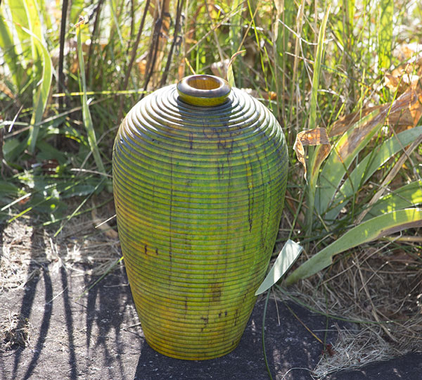 Vase en bois couleur- Bouleau #681a - 5.25 x 9 po.