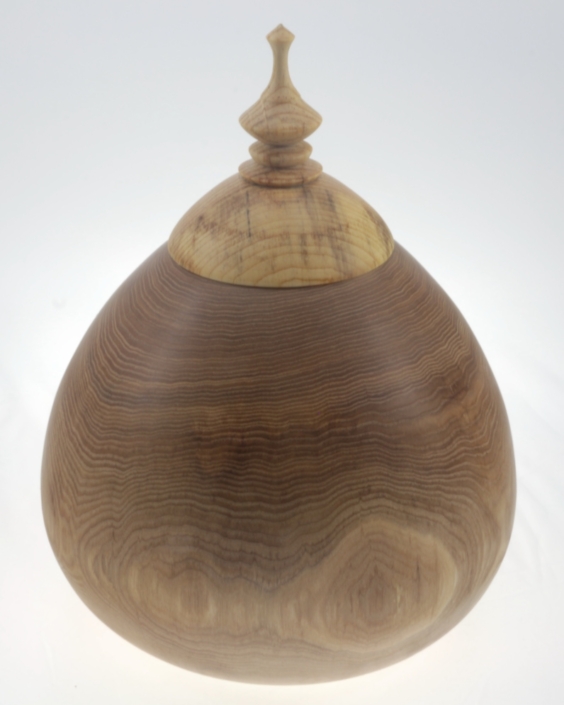 Urne funéraire écologique en bois- #210-Frêne 9 x 11,75 po.