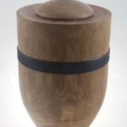 Urne funéraire écologique en bois- #215- Frêne 7,5 x 11,5 po.