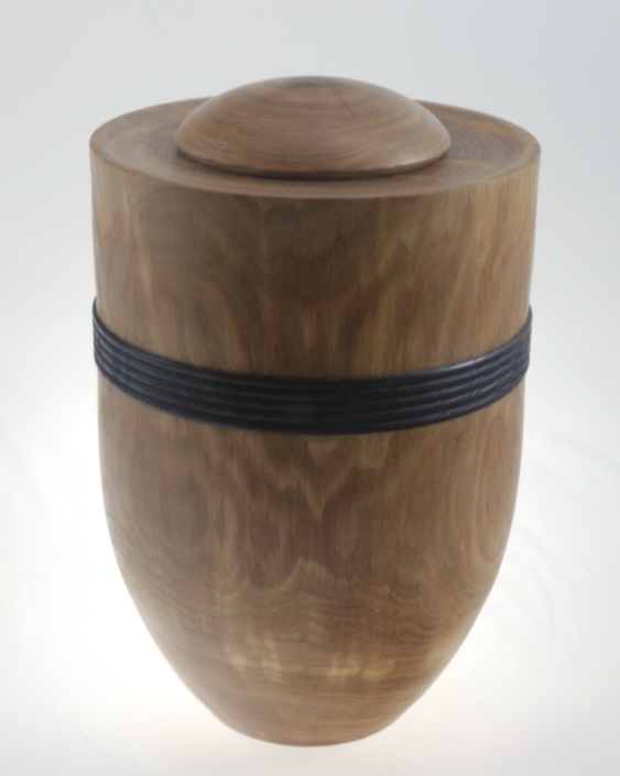 Urne funéraire écologique en bois- #215- Frêne 7,5 x 11,5 po.