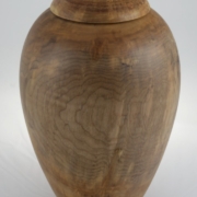 Urne funéraire écologique en bois- #221-Erable Coti 7,25x11 po.