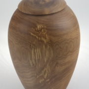 Urne funéraire écologique en bois- #226- Frêne 7,25 x 11,25 po.
